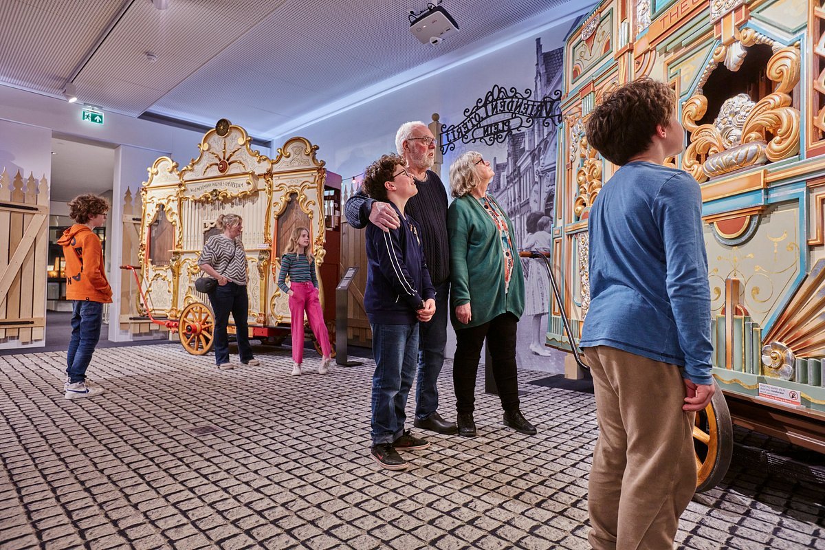 🎹 스펠클록 박물관 (뮤지엄 스펠클록)